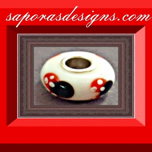 Minnie Mouse Theme Glass Charm For Bracelet - Picture 1 of 1